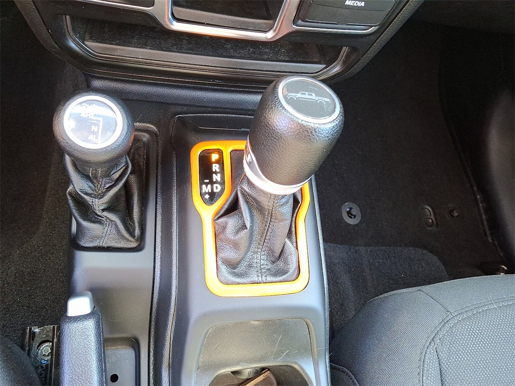 2021 Jeep Gladiator Sport - Photo 14