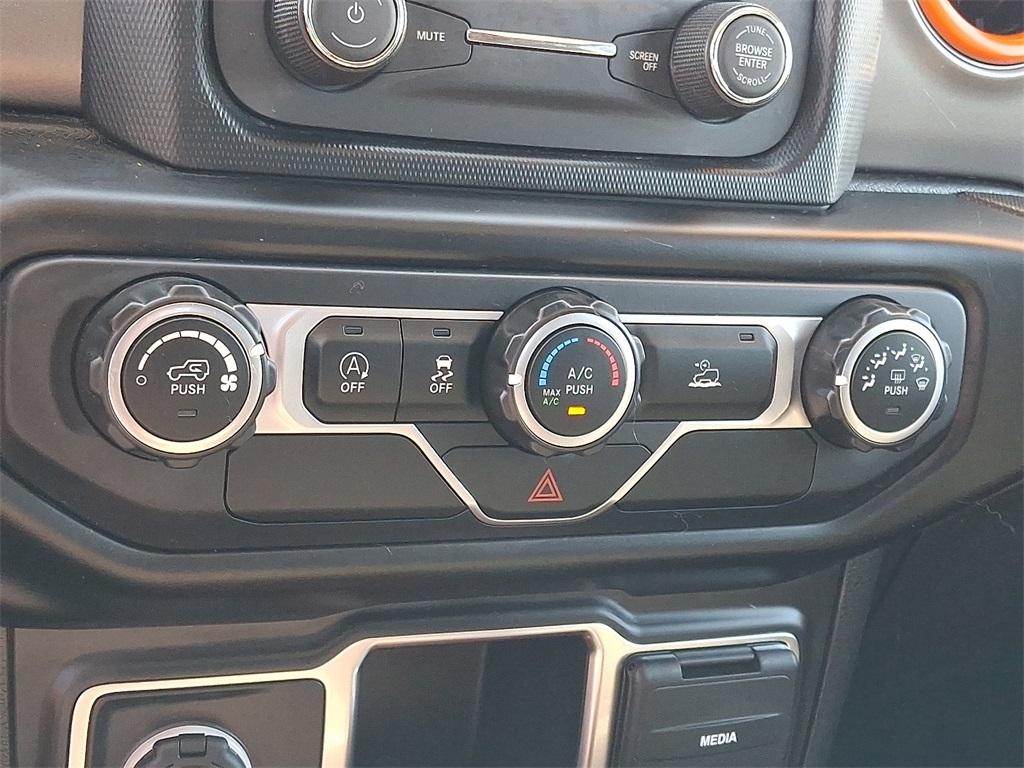 2021 Jeep Gladiator Sport - Photo 15