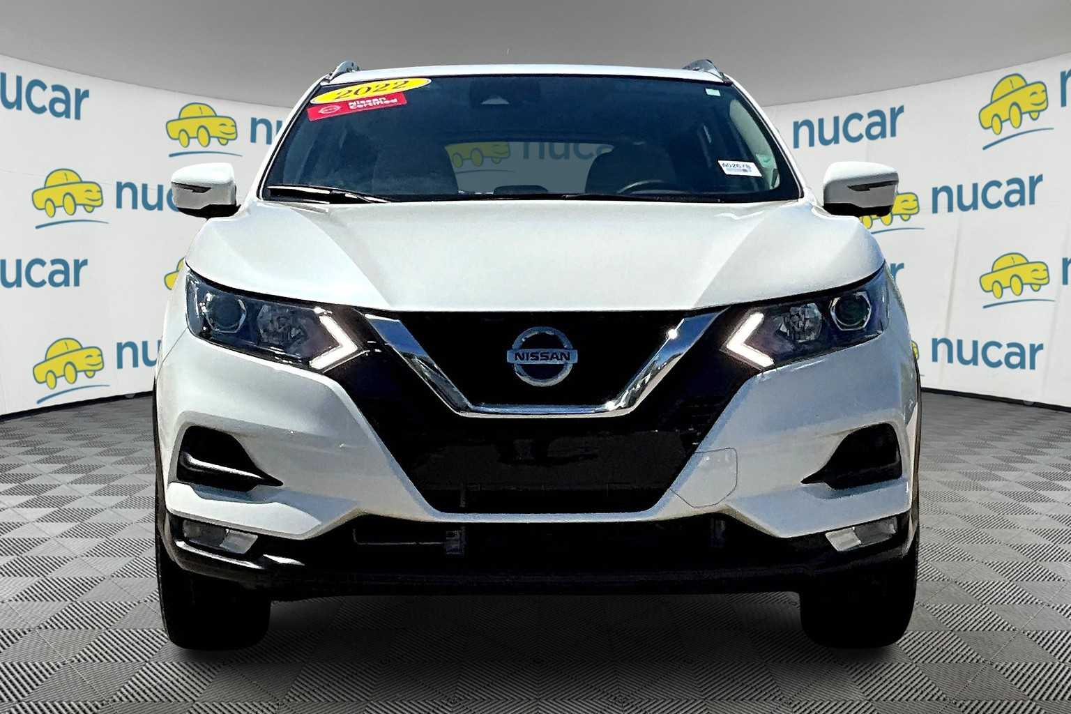 2022 Nissan Rogue Sport SV - Photo 2