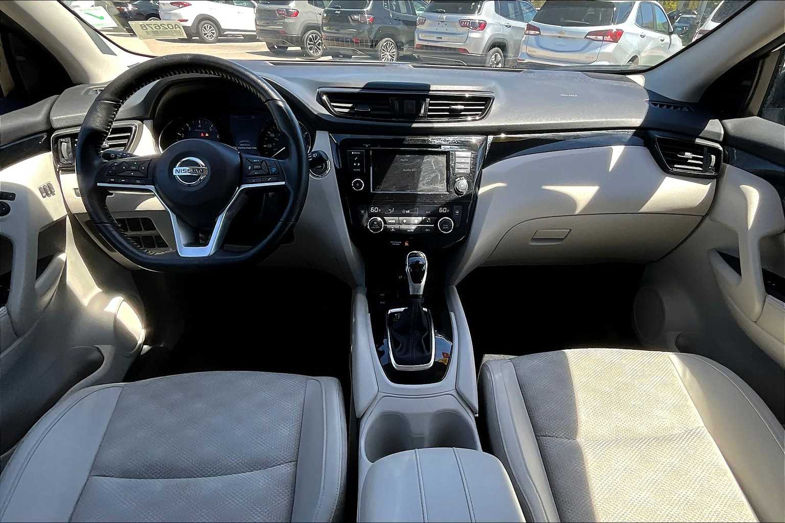 2022 Nissan Rogue Sport SV - Photo 21