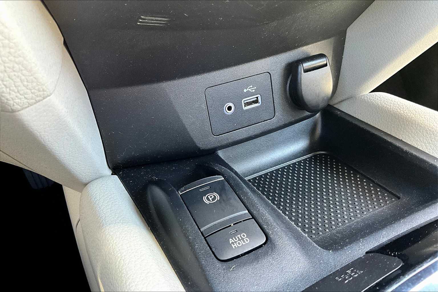 2022 Nissan Rogue Sport SV - Photo 25