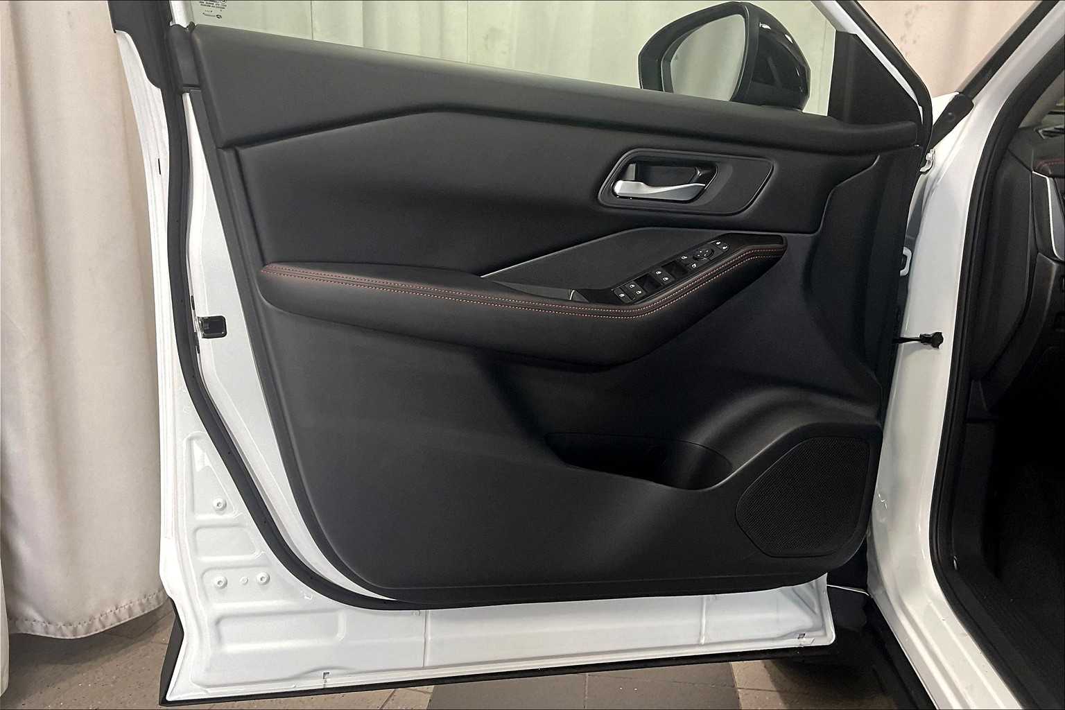 2025 Nissan Rogue Rock Creek - Photo 9