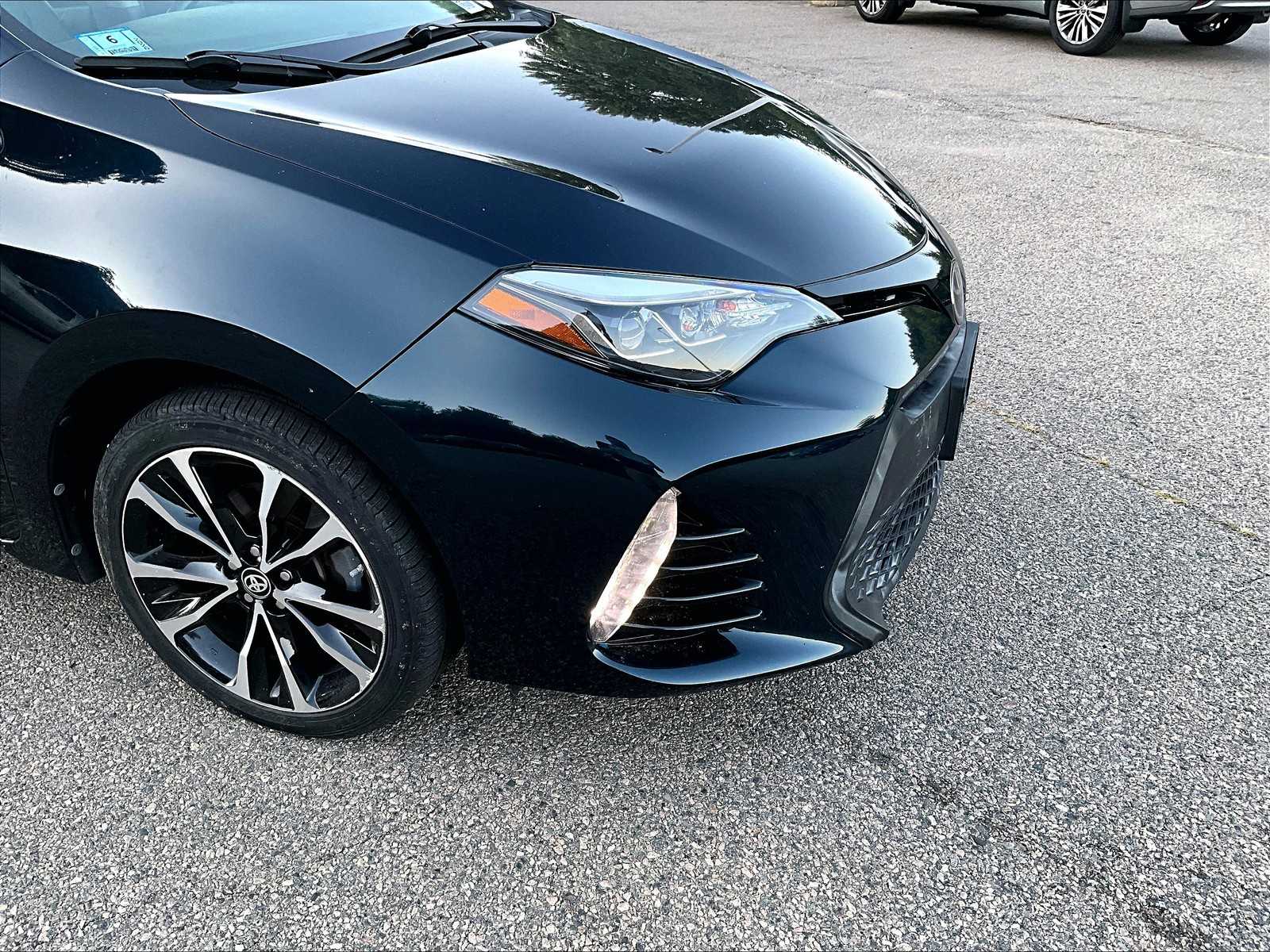 2018 Toyota Corolla XSE - Photo 5