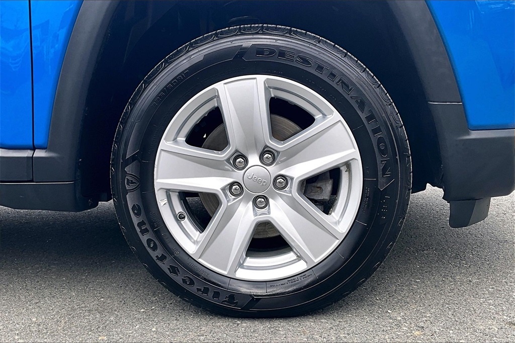 2022 Jeep Compass Latitude - Photo 9