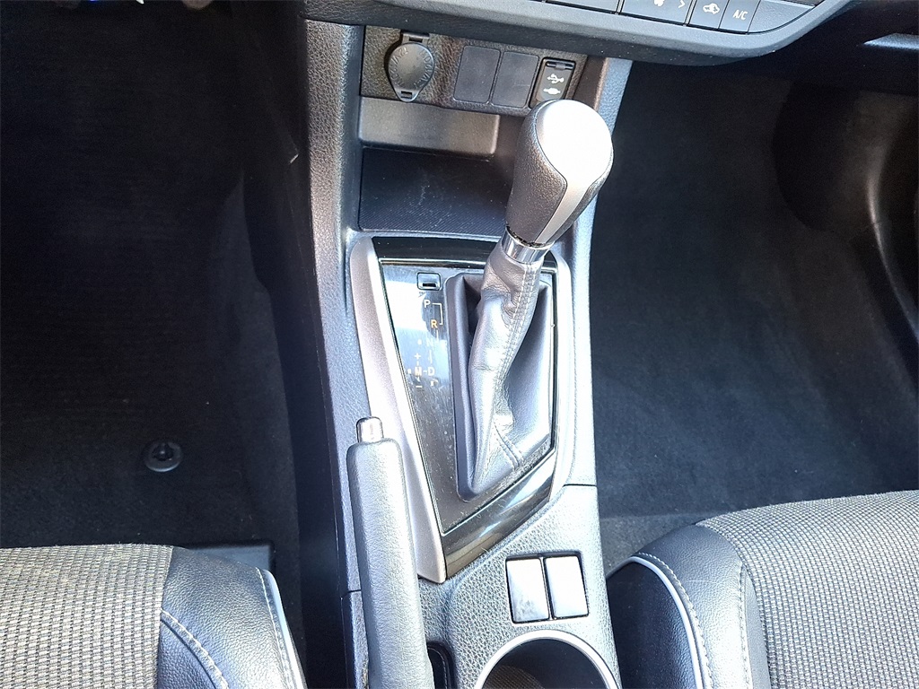 2016 Toyota Corolla S Plus - Photo 15