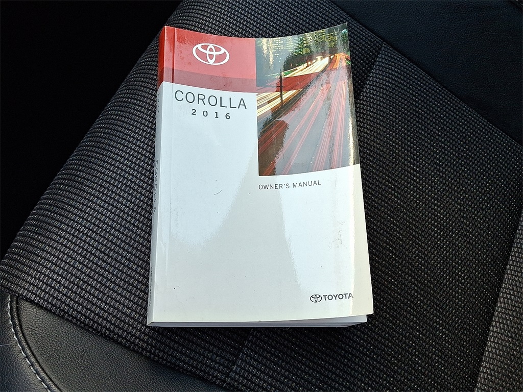 2016 Toyota Corolla S Plus - Photo 25