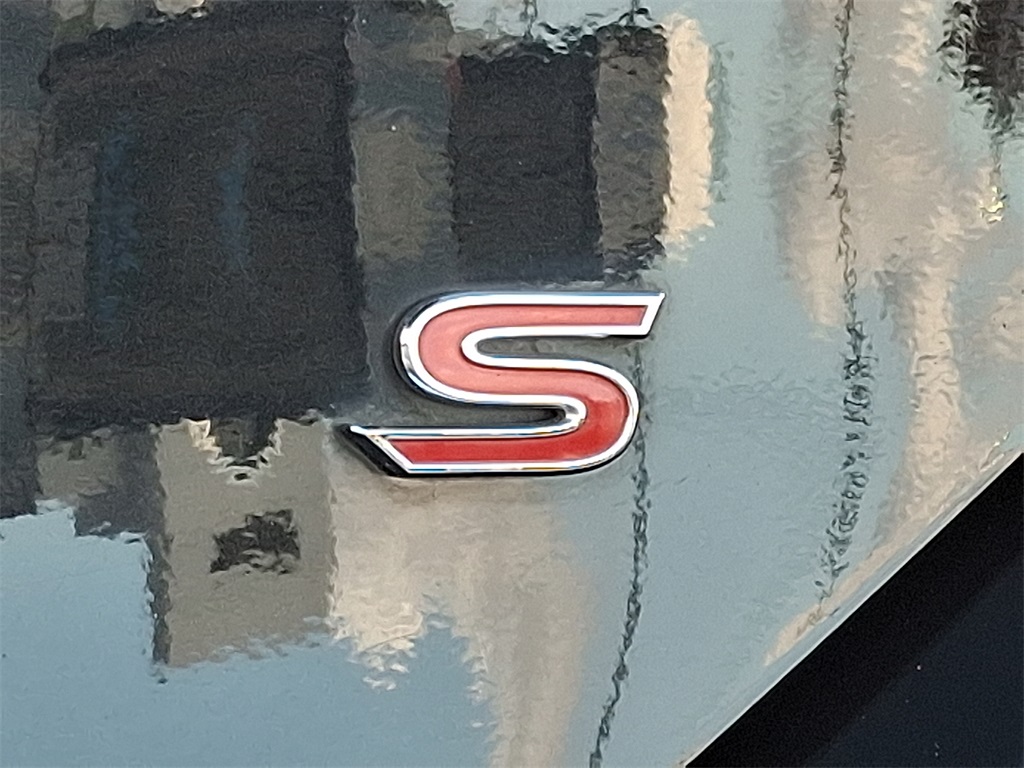 2016 Toyota Corolla S Plus - Photo 29
