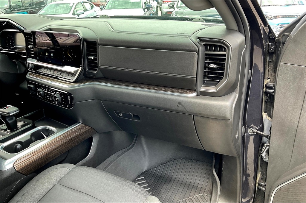 2023 Chevrolet Silverado 1500 RST - Photo 12