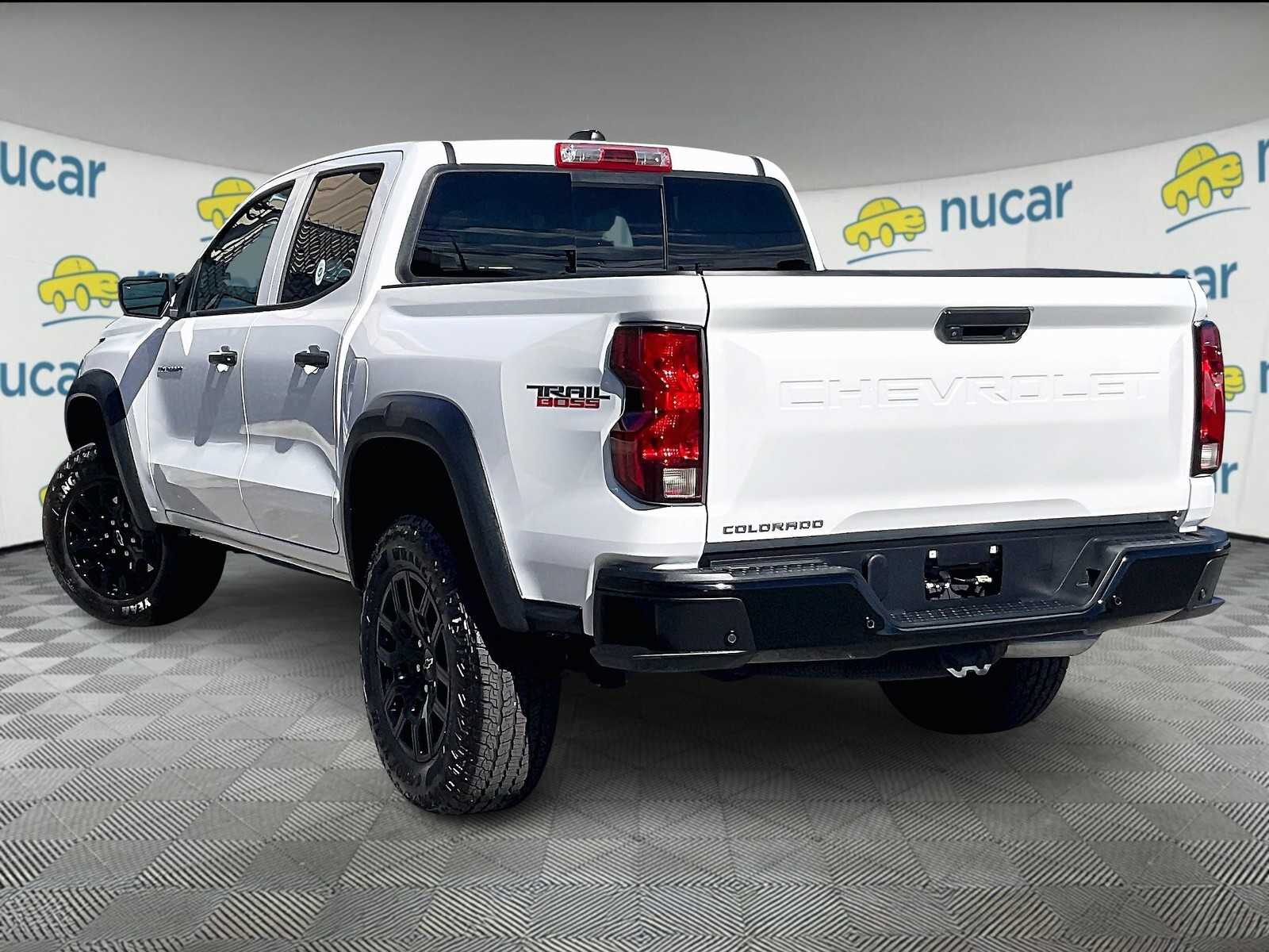 2024 Chevrolet Colorado 4WD Trail Boss - Photo 4