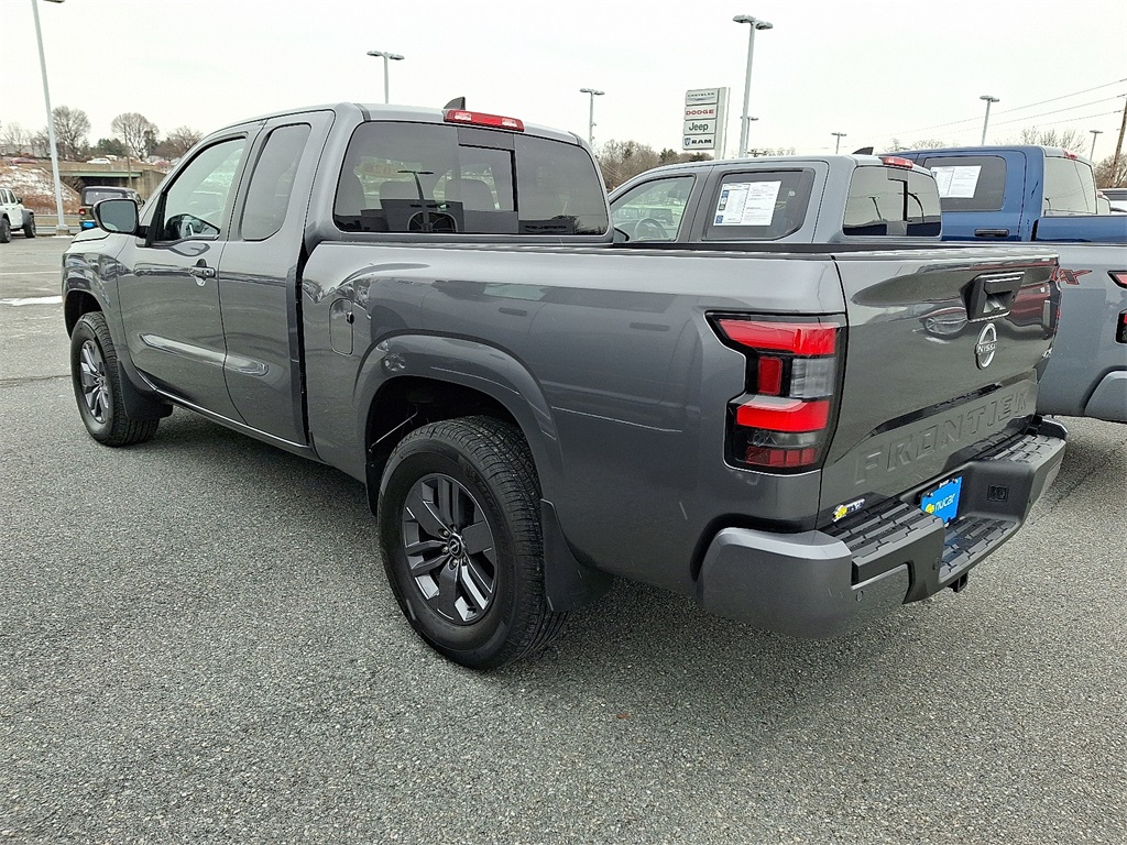 2025 Nissan Frontier SV - Photo 4