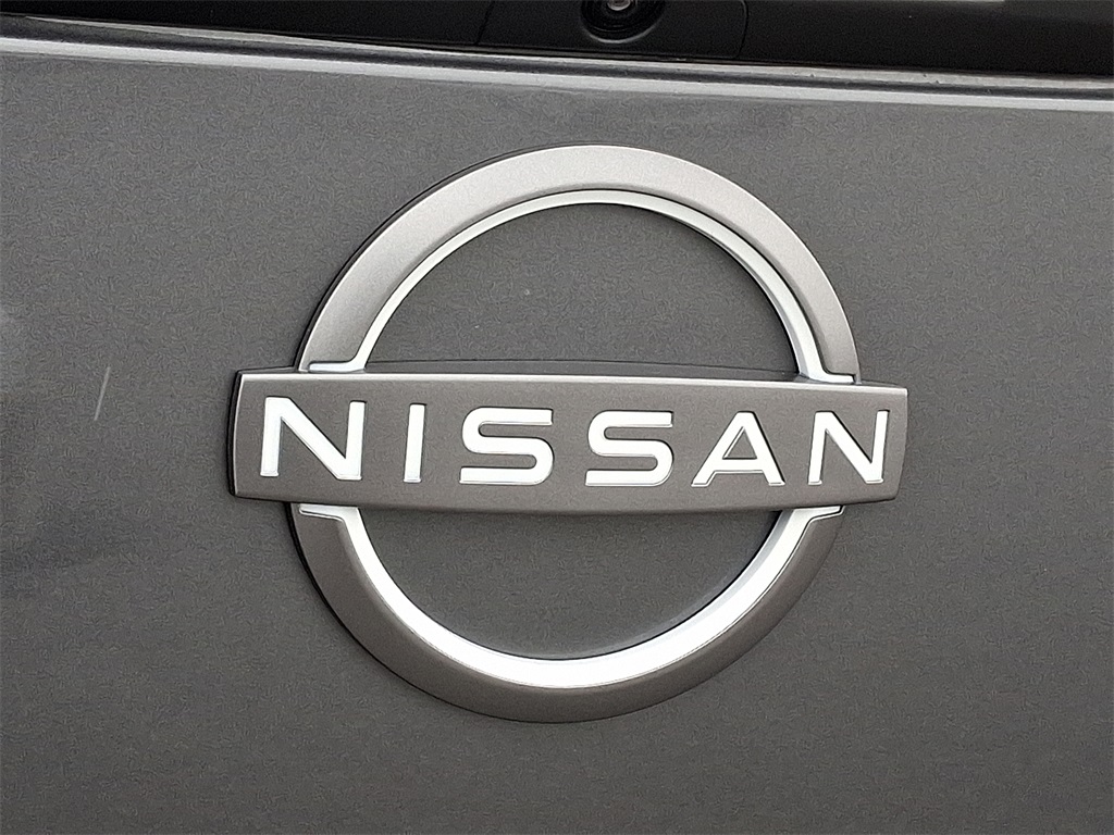 2025 Nissan Frontier SV - Photo 9