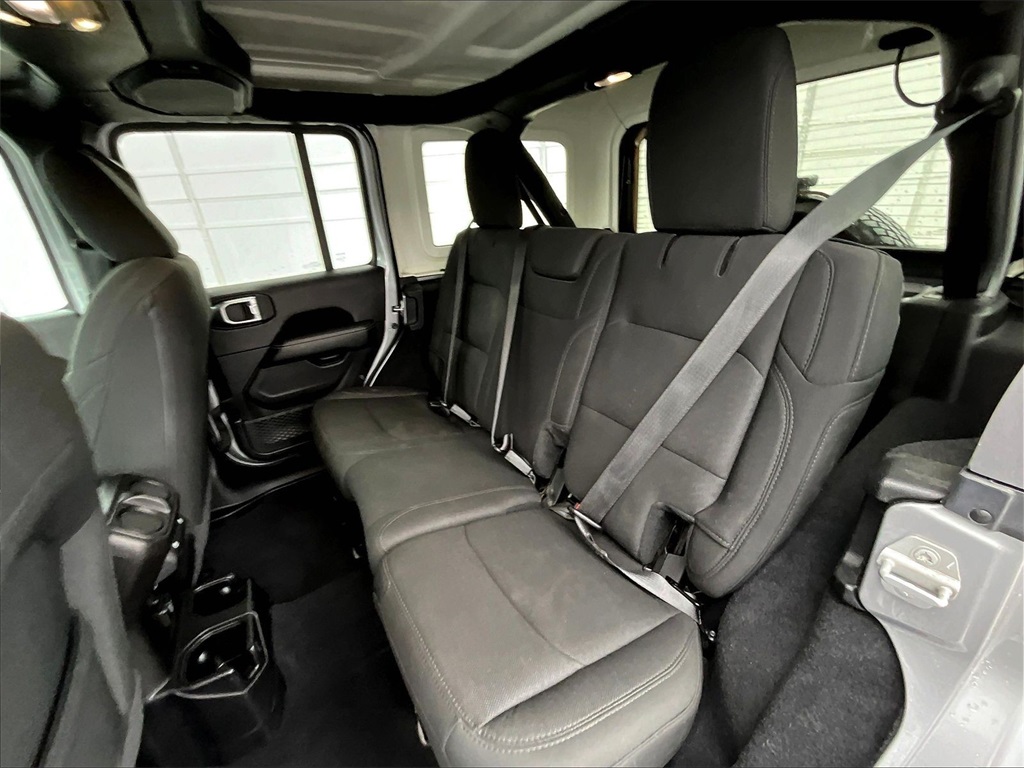 2019 Jeep Wrangler Unlimited Sahara - Photo 15