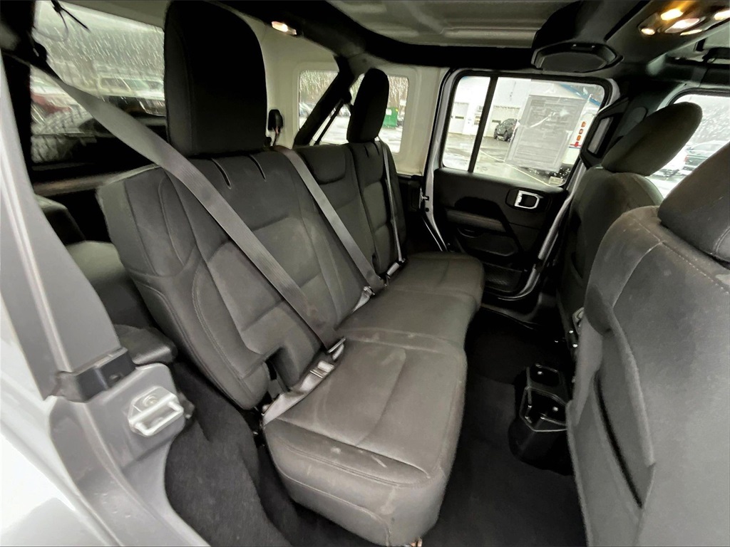 2019 Jeep Wrangler Unlimited Sahara - Photo 16