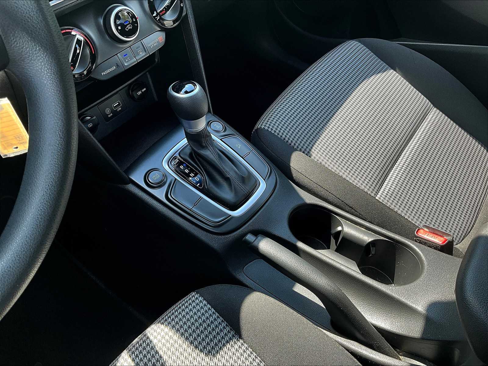 2020 Hyundai Kona SE - Photo 19