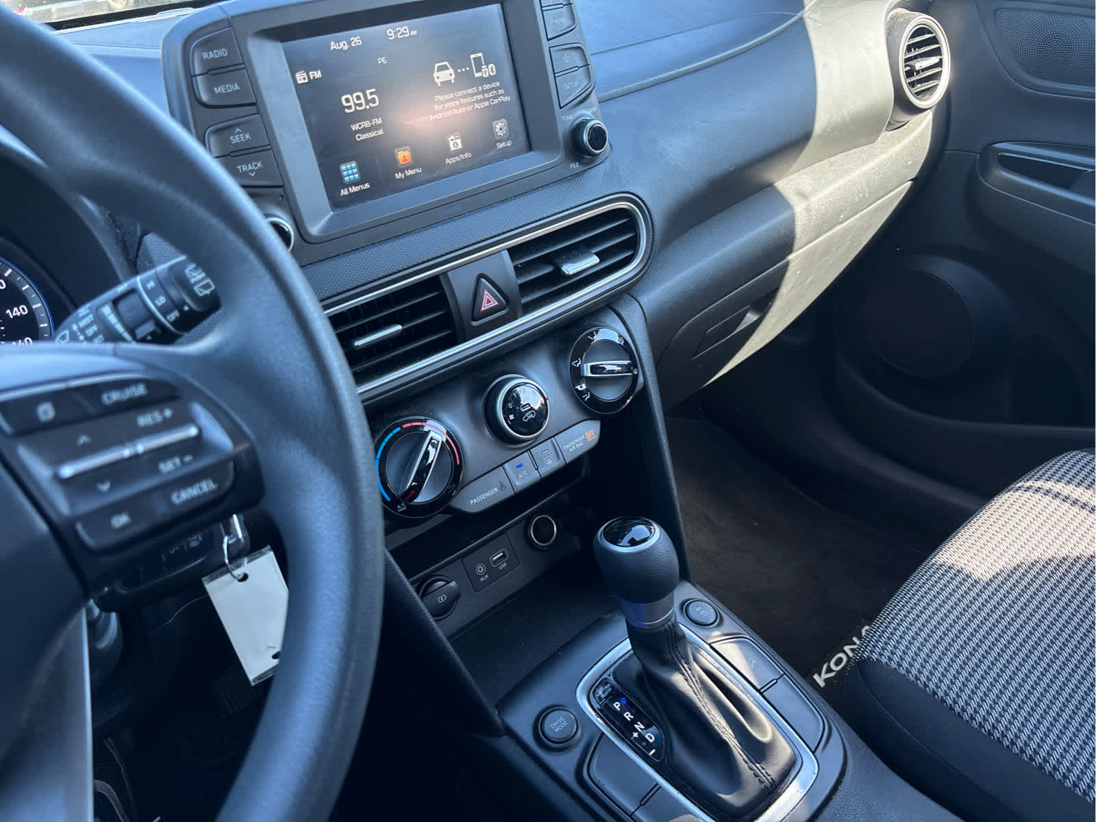 2020 Hyundai Kona SE - Photo 6