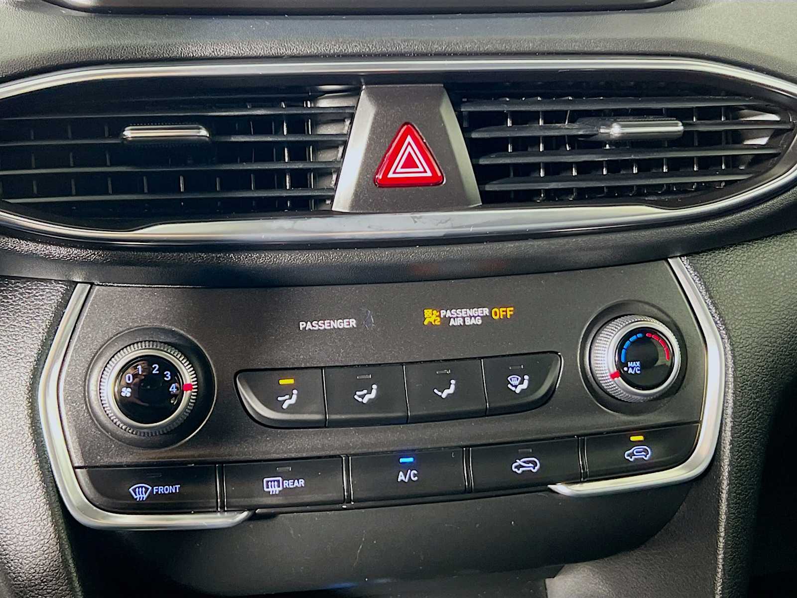 2019 Hyundai Santa Fe SE - Photo 15