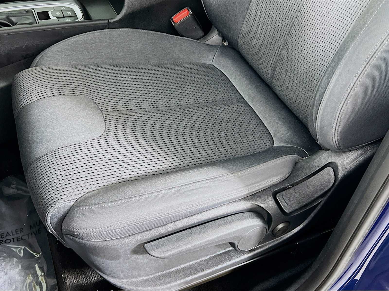 2019 Hyundai Santa Fe SE - Photo 19