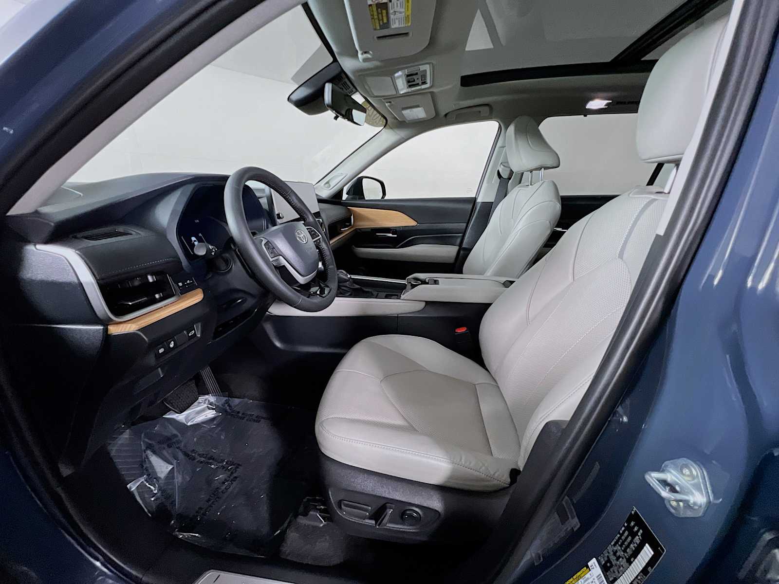2024 Toyota Grand Highlander Platinum - Photo 21