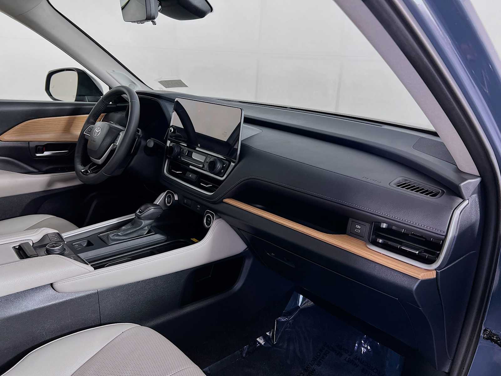2024 Toyota Grand Highlander Platinum - Photo 31