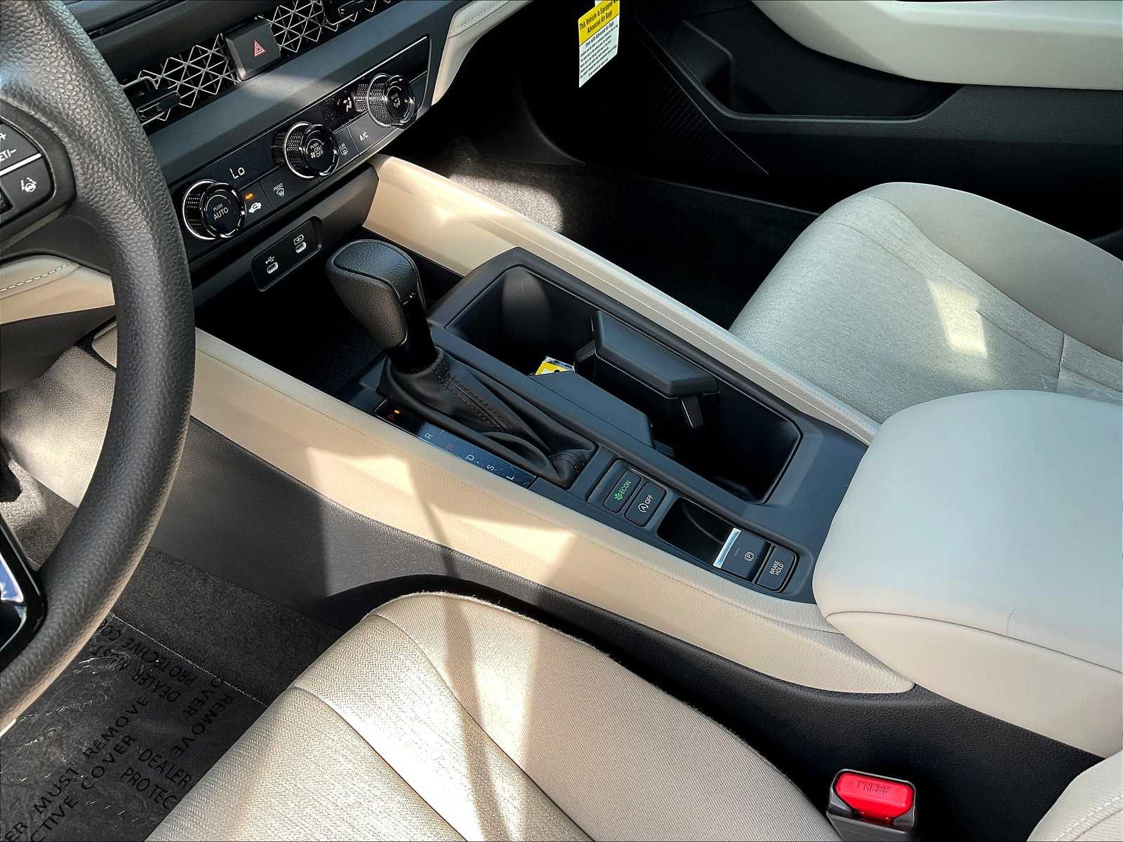 2025 Honda Accord LX - Photo 14