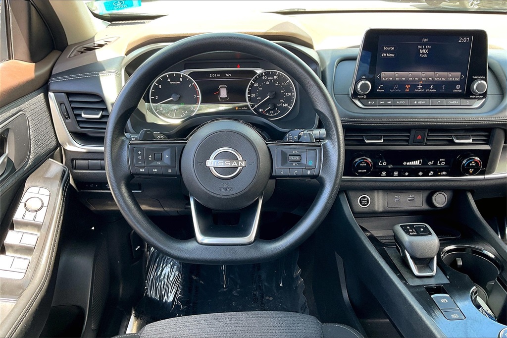 2023 Nissan Rogue SV - Photo 16