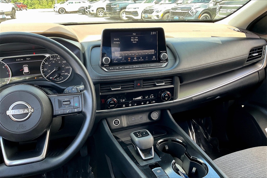 2023 Nissan Rogue SV - Photo 17