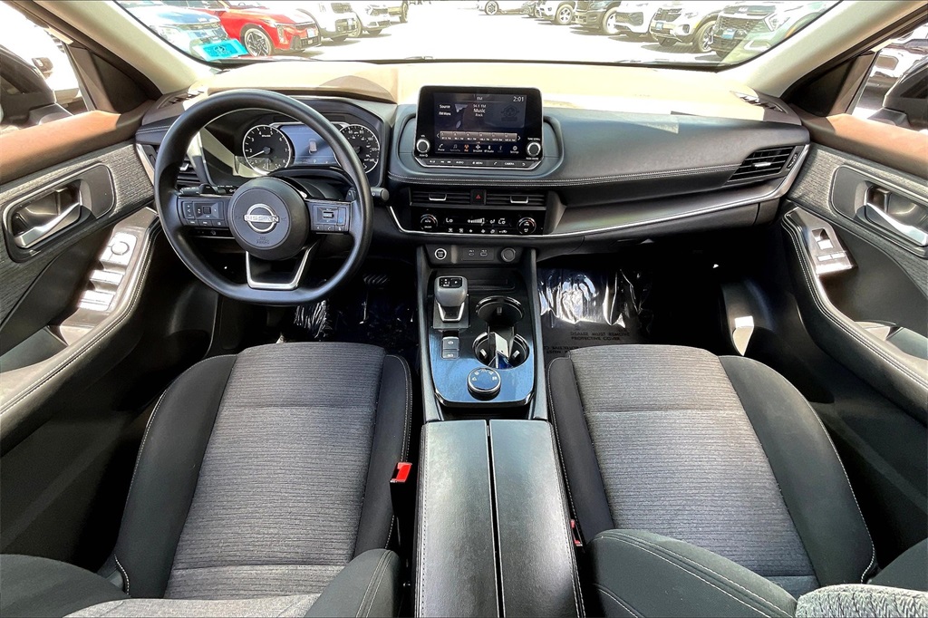 2023 Nissan Rogue SV - Photo 20