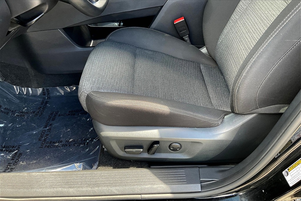 2023 Nissan Rogue SV - Photo 34
