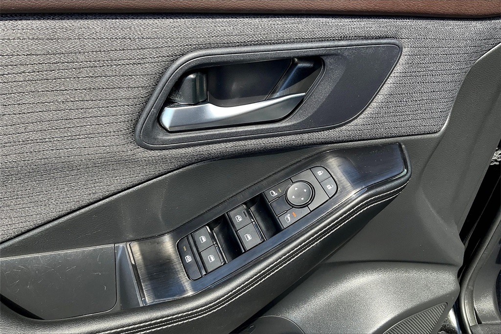 2023 Nissan Rogue SV - Photo 37