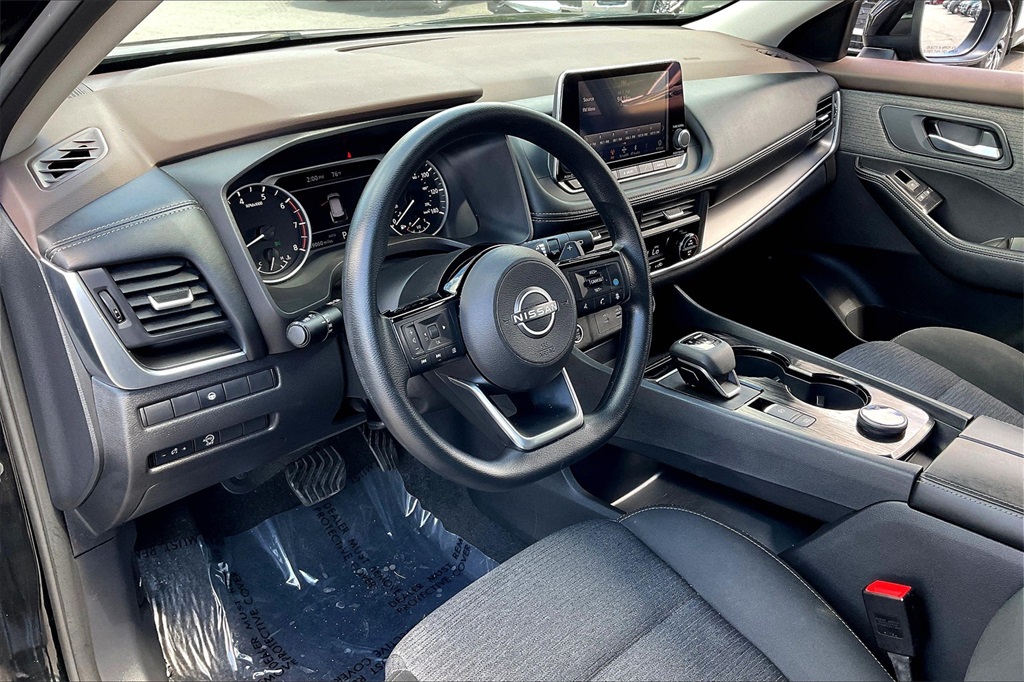 2023 Nissan Rogue SV - Photo 8