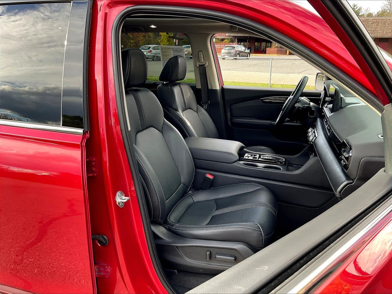 2024 Honda Pilot Touring - Photo 17
