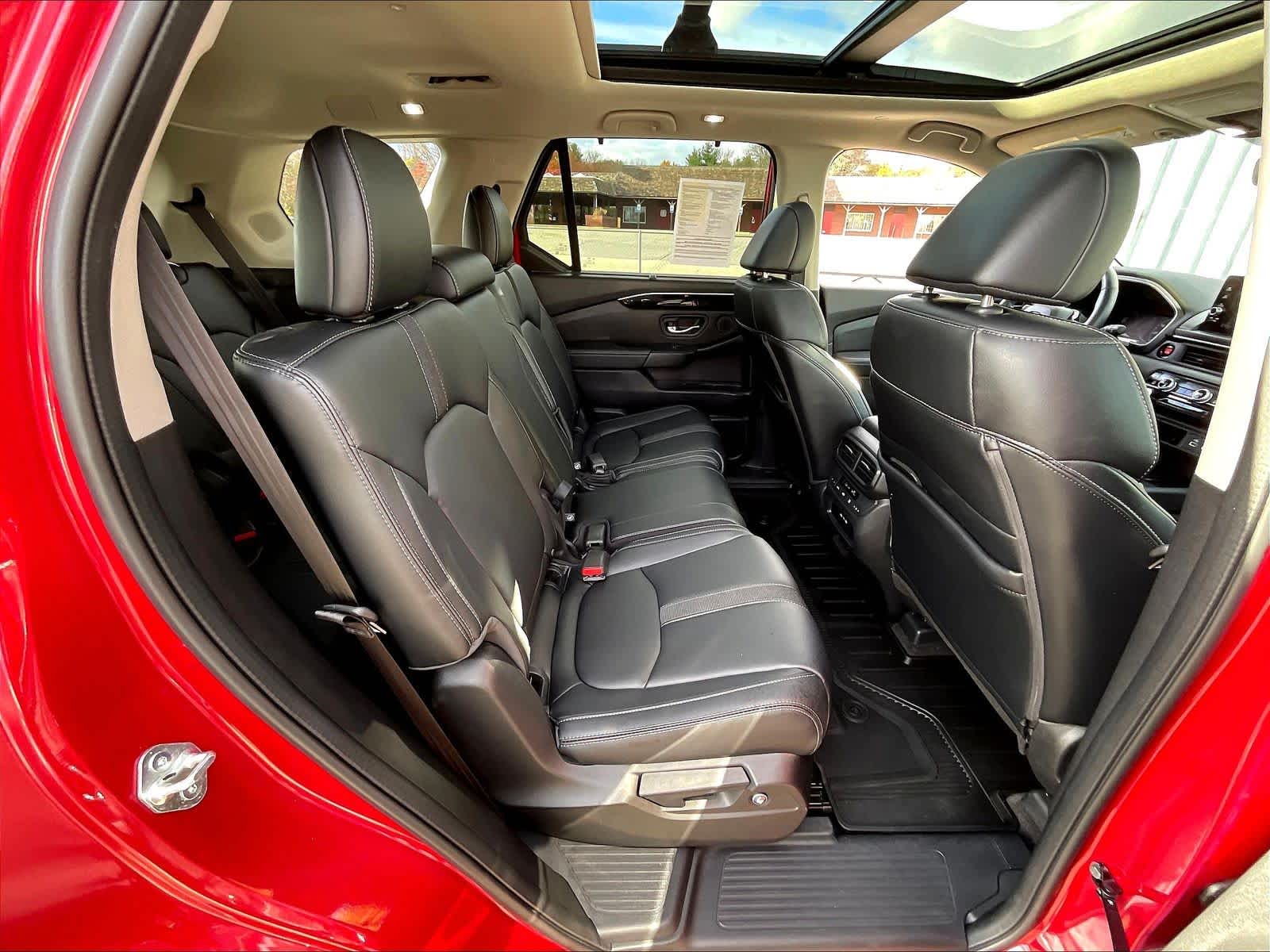 2024 Honda Pilot Touring - Photo 27