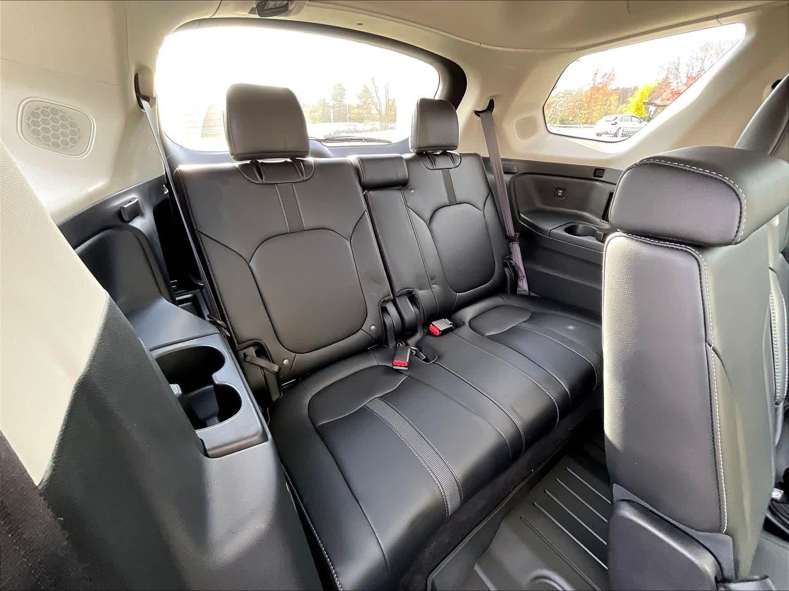 2024 Honda Pilot Touring - Photo 29