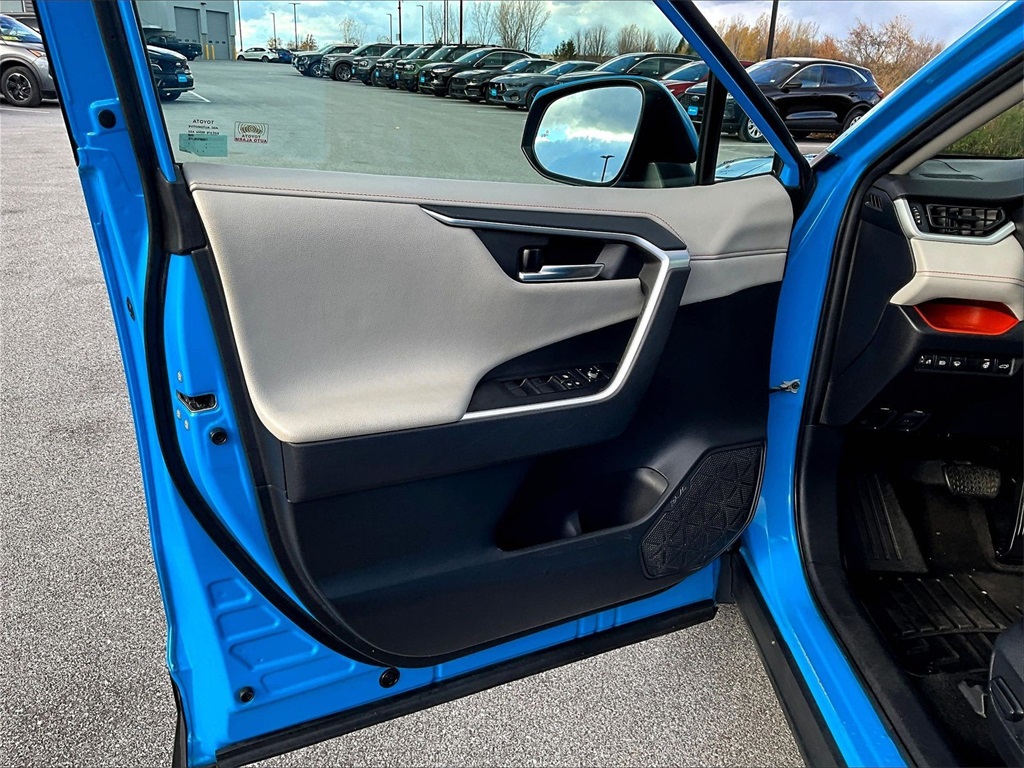 2019 Toyota RAV4 Adventure - Photo 9