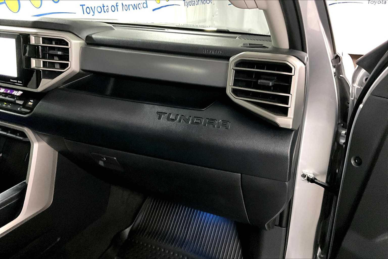 2024 Toyota Tundra SR5 - Photo 13