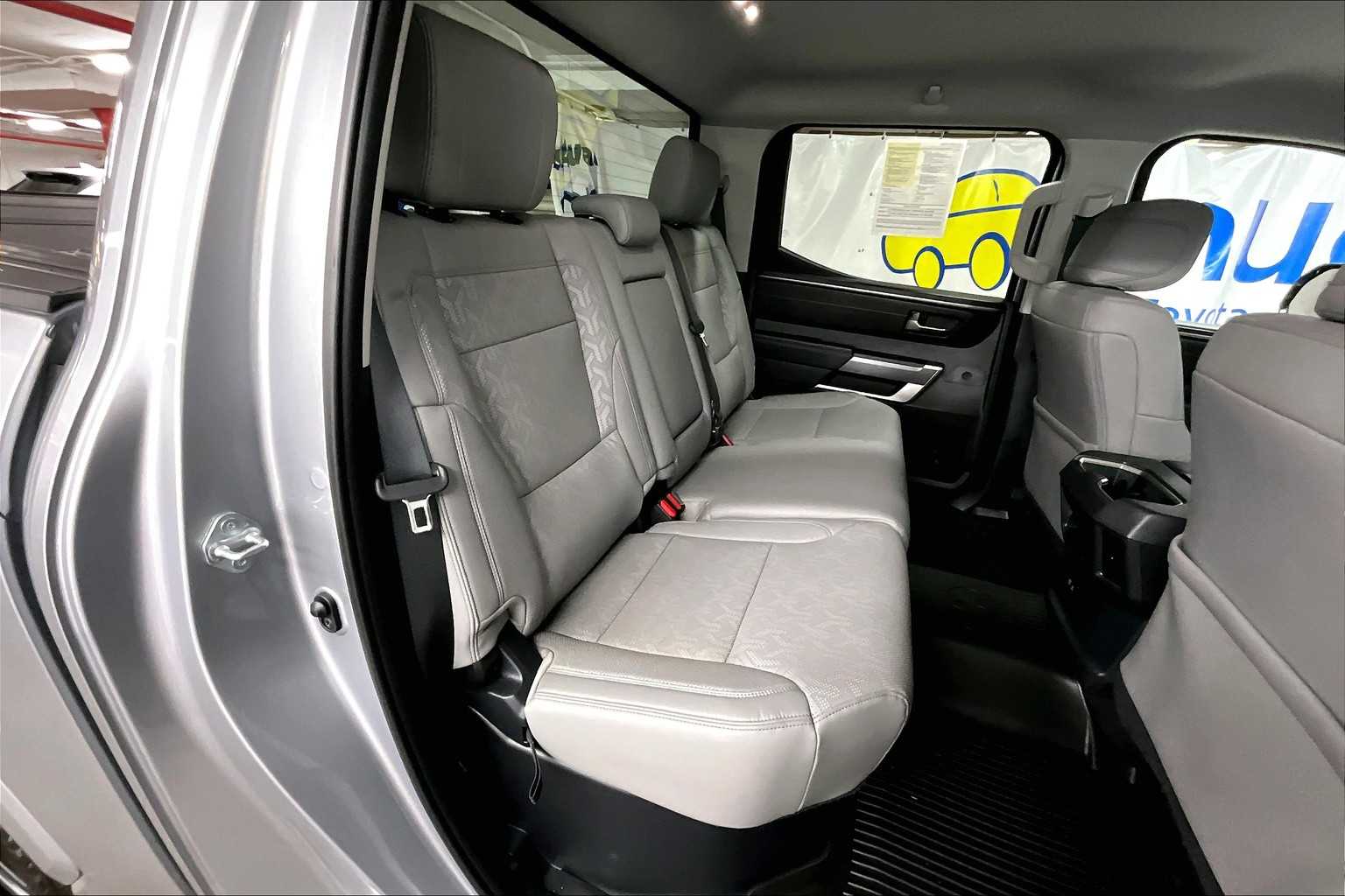 2024 Toyota Tundra SR5 - Photo 16