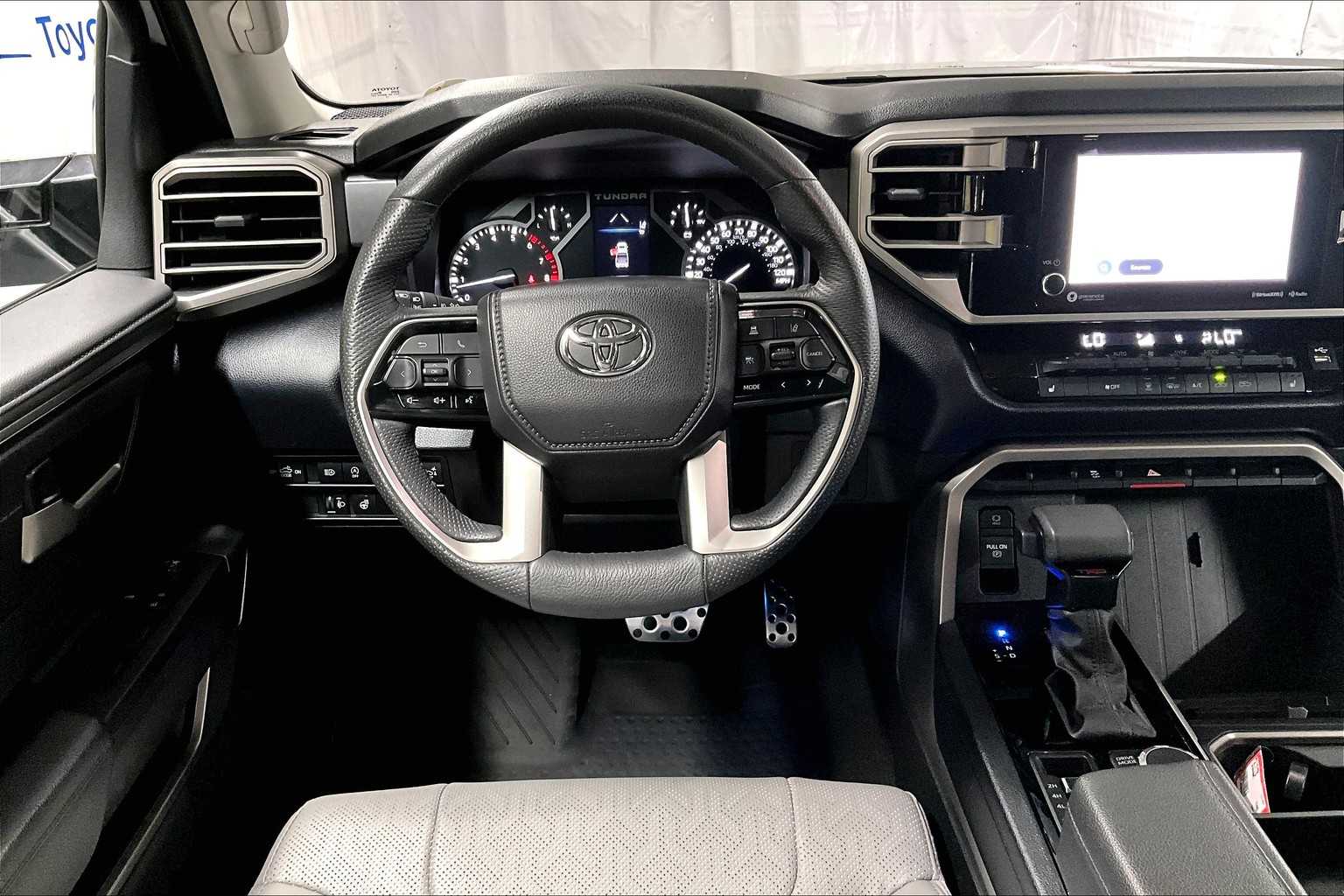 2024 Toyota Tundra SR5 - Photo 17