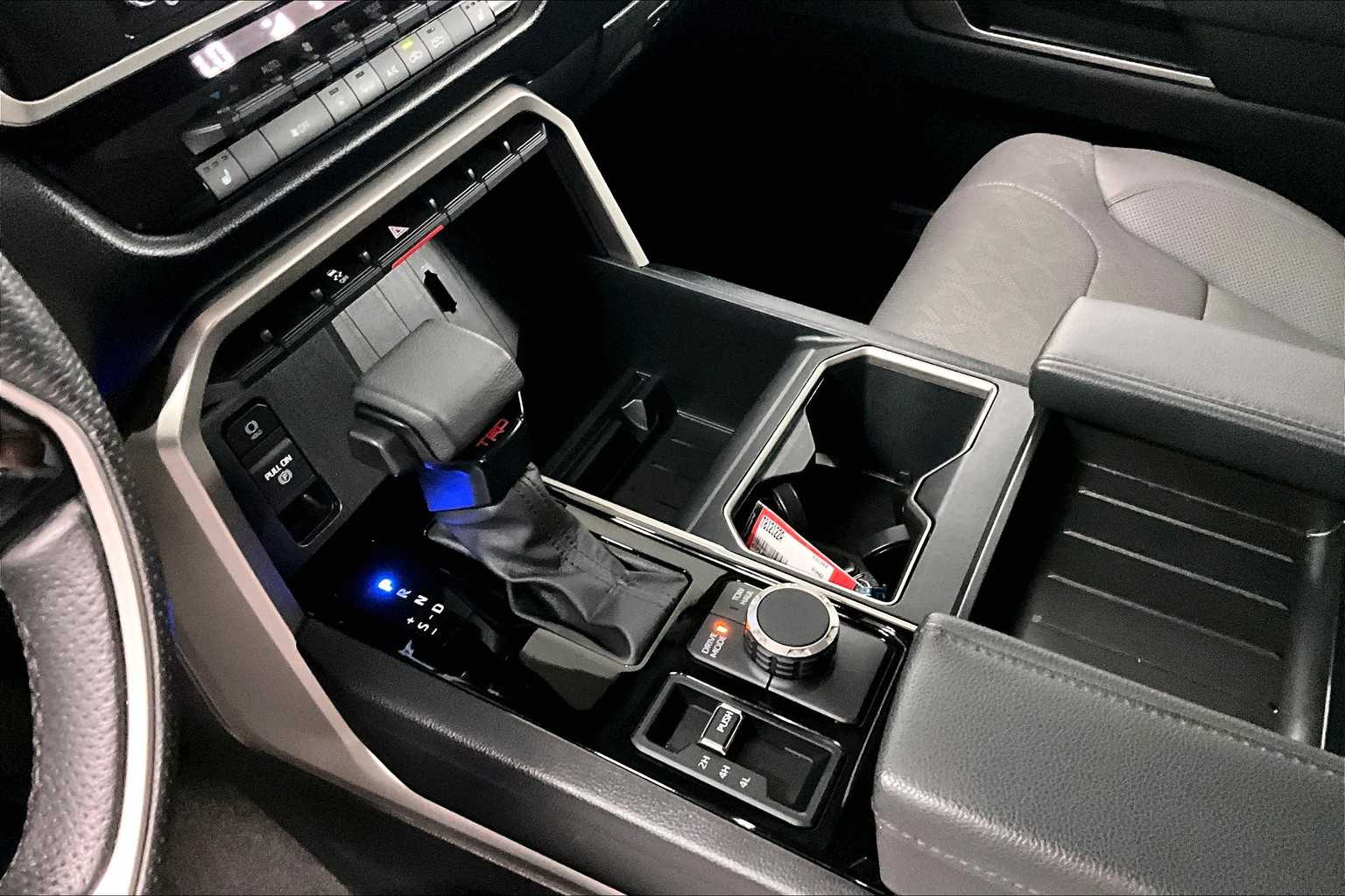 2024 Toyota Tundra SR5 - Photo 20