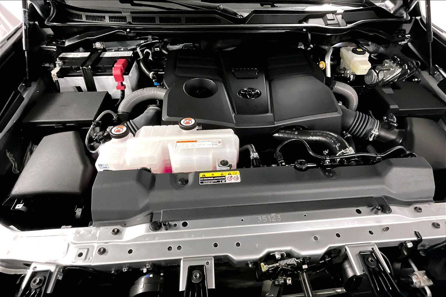 2024 Toyota Tundra SR5 - Photo 29