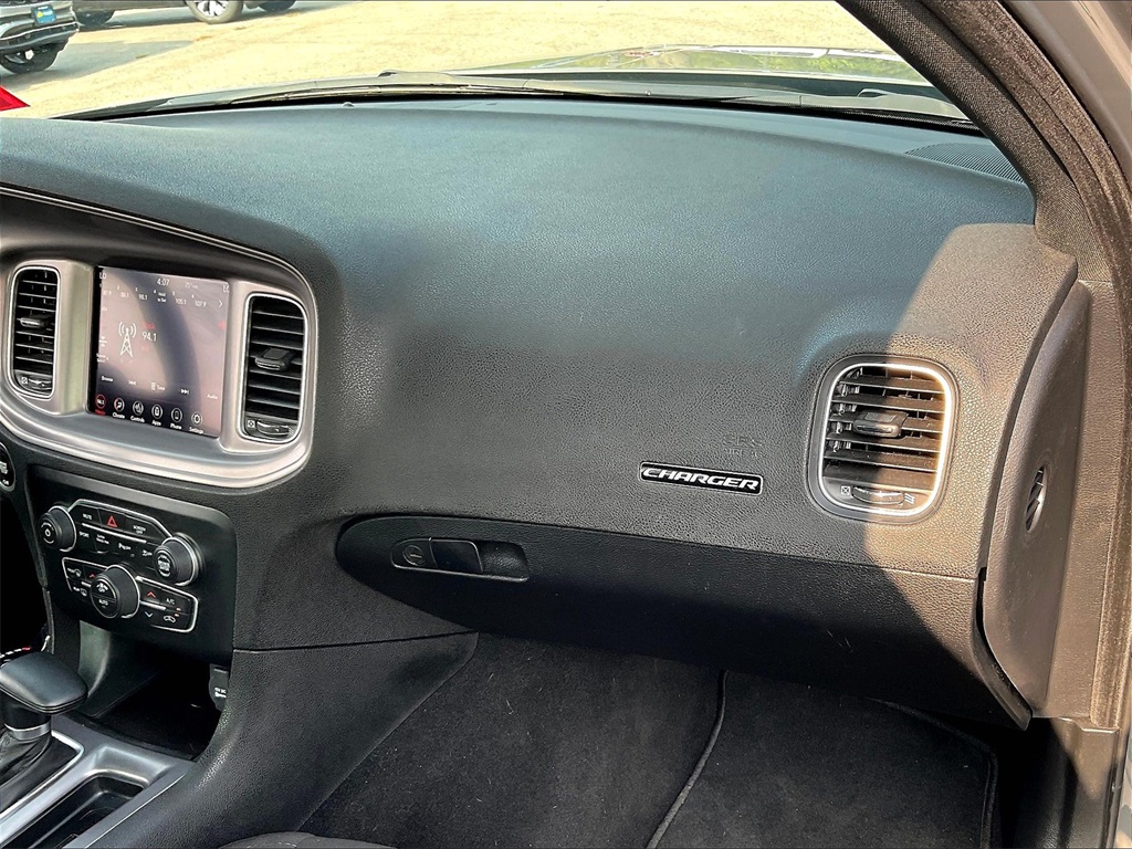 2023 Dodge Charger SXT - Photo 12