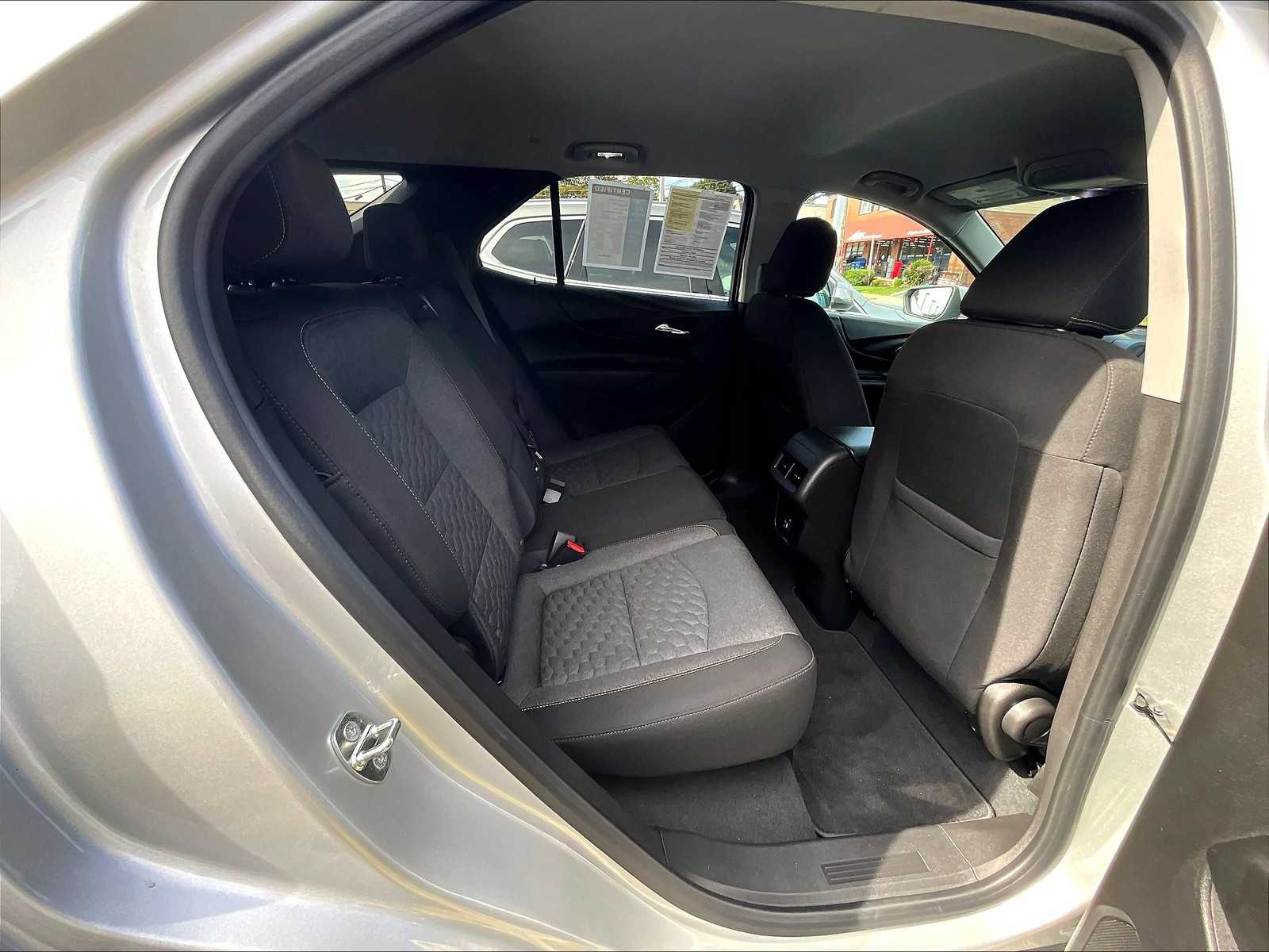 2021 Chevrolet Equinox LT - Photo 16
