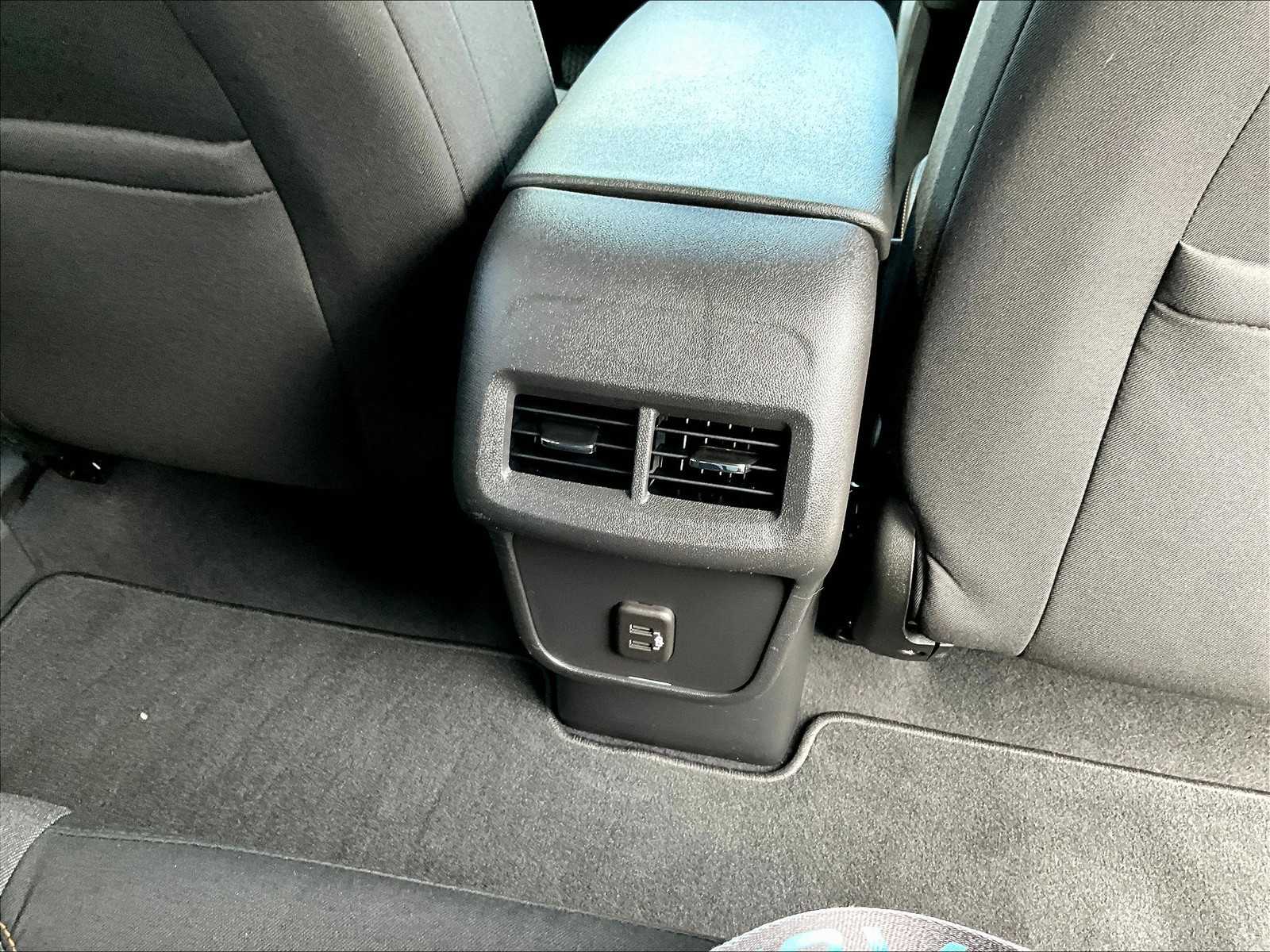 2021 Chevrolet Equinox LT - Photo 26