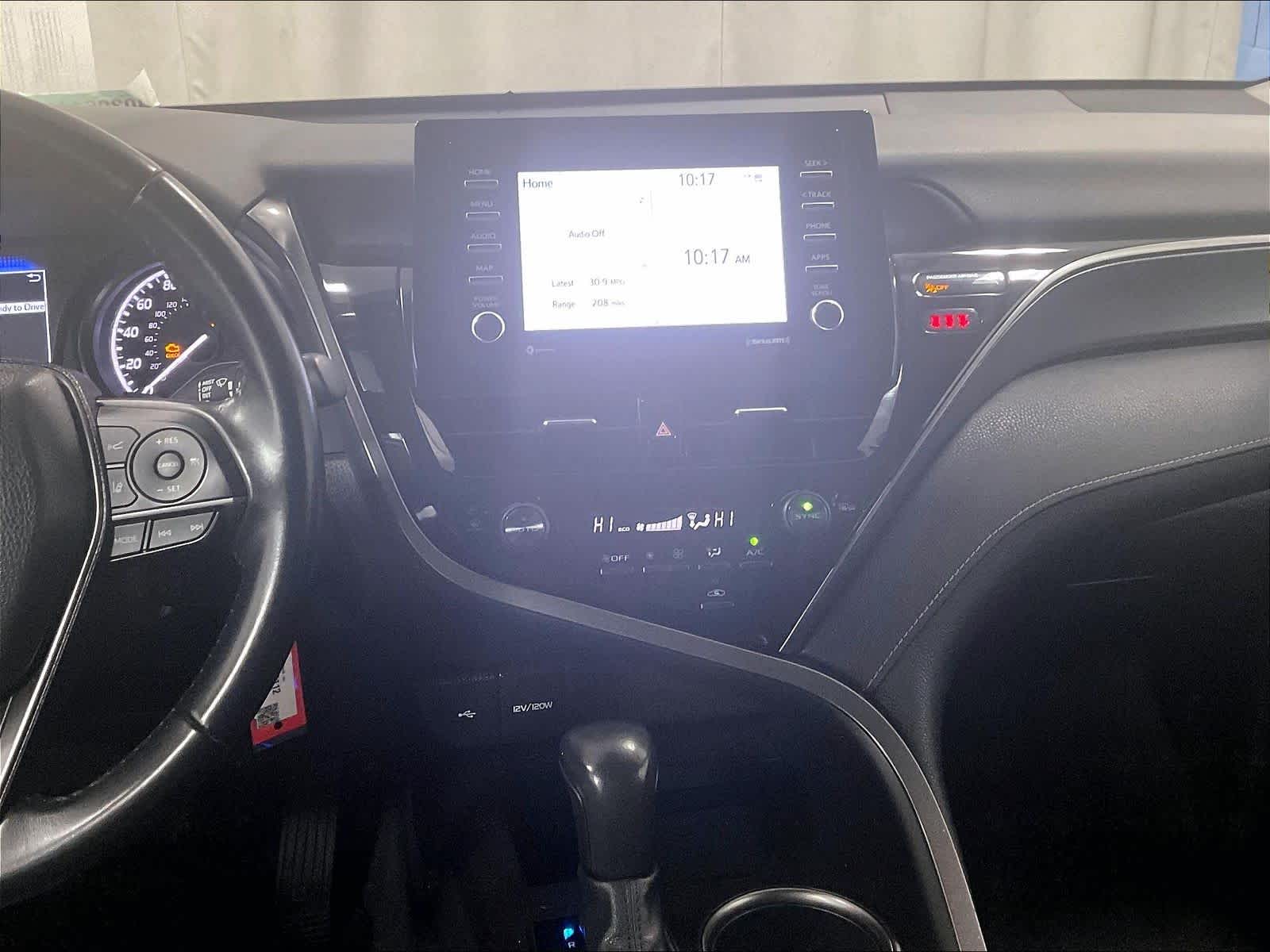 2023 Toyota Camry SE - Photo 18