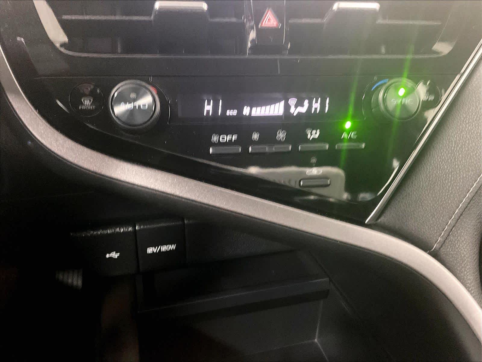 2023 Toyota Camry SE - Photo 25