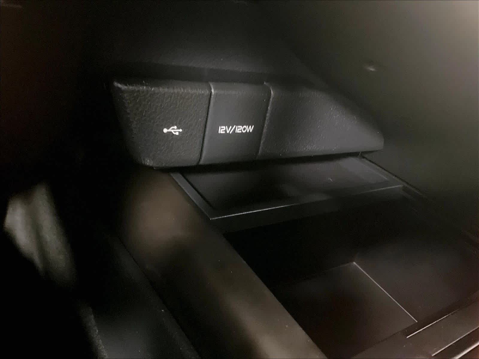 2023 Toyota Camry SE - Photo 26