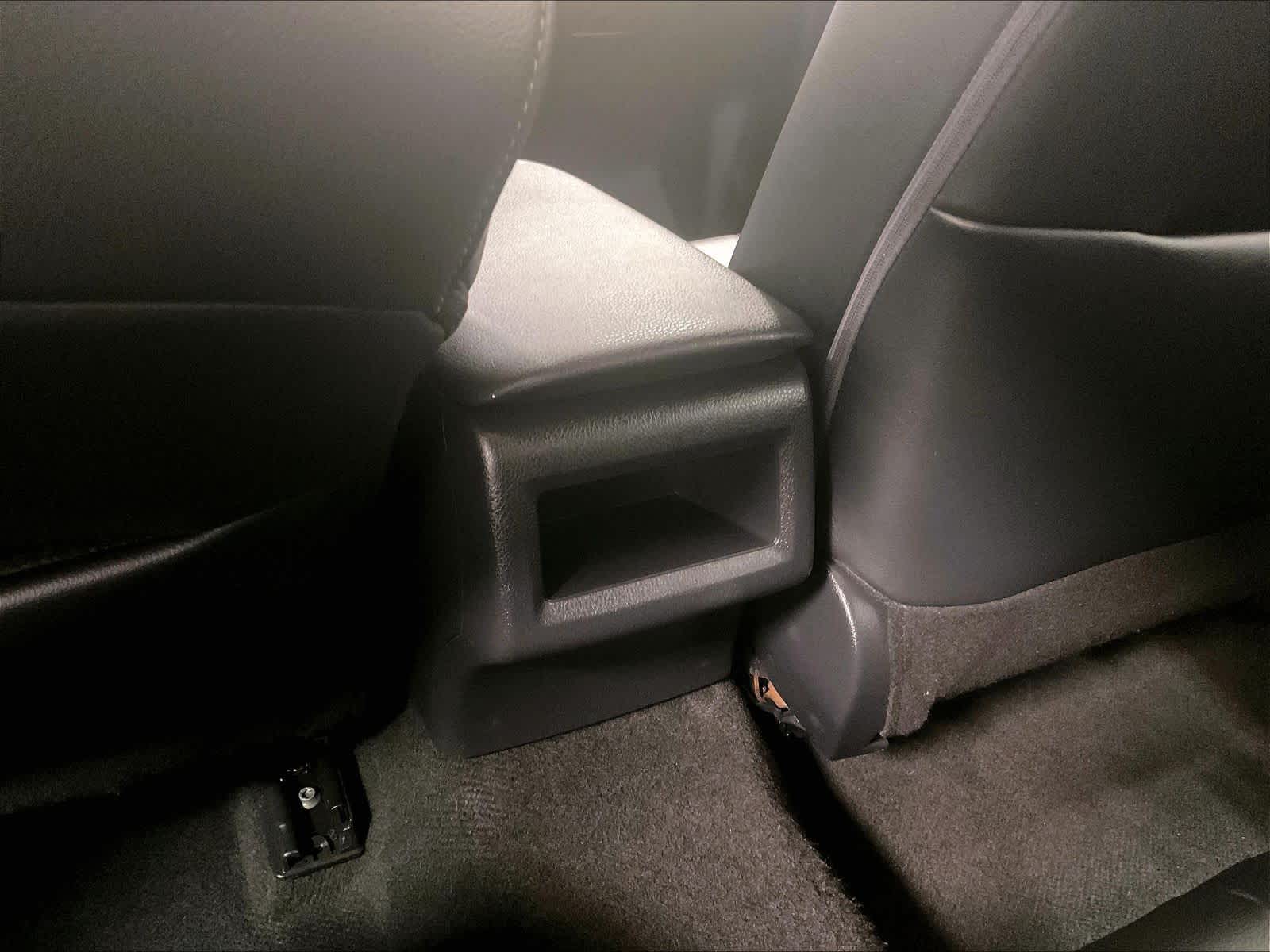 2023 Toyota Camry SE - Photo 27