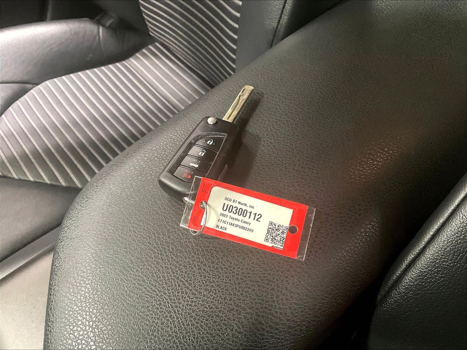 2023 Toyota Camry SE - Photo 30