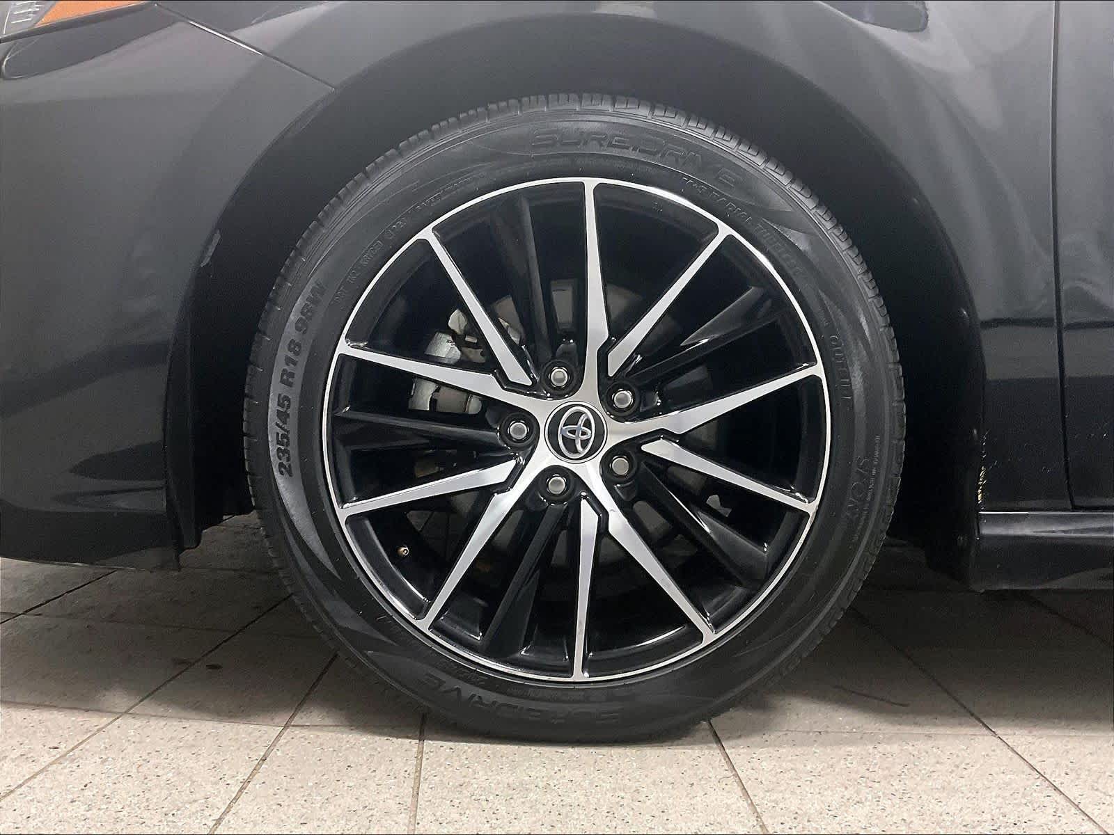 2023 Toyota Camry SE - Photo 7