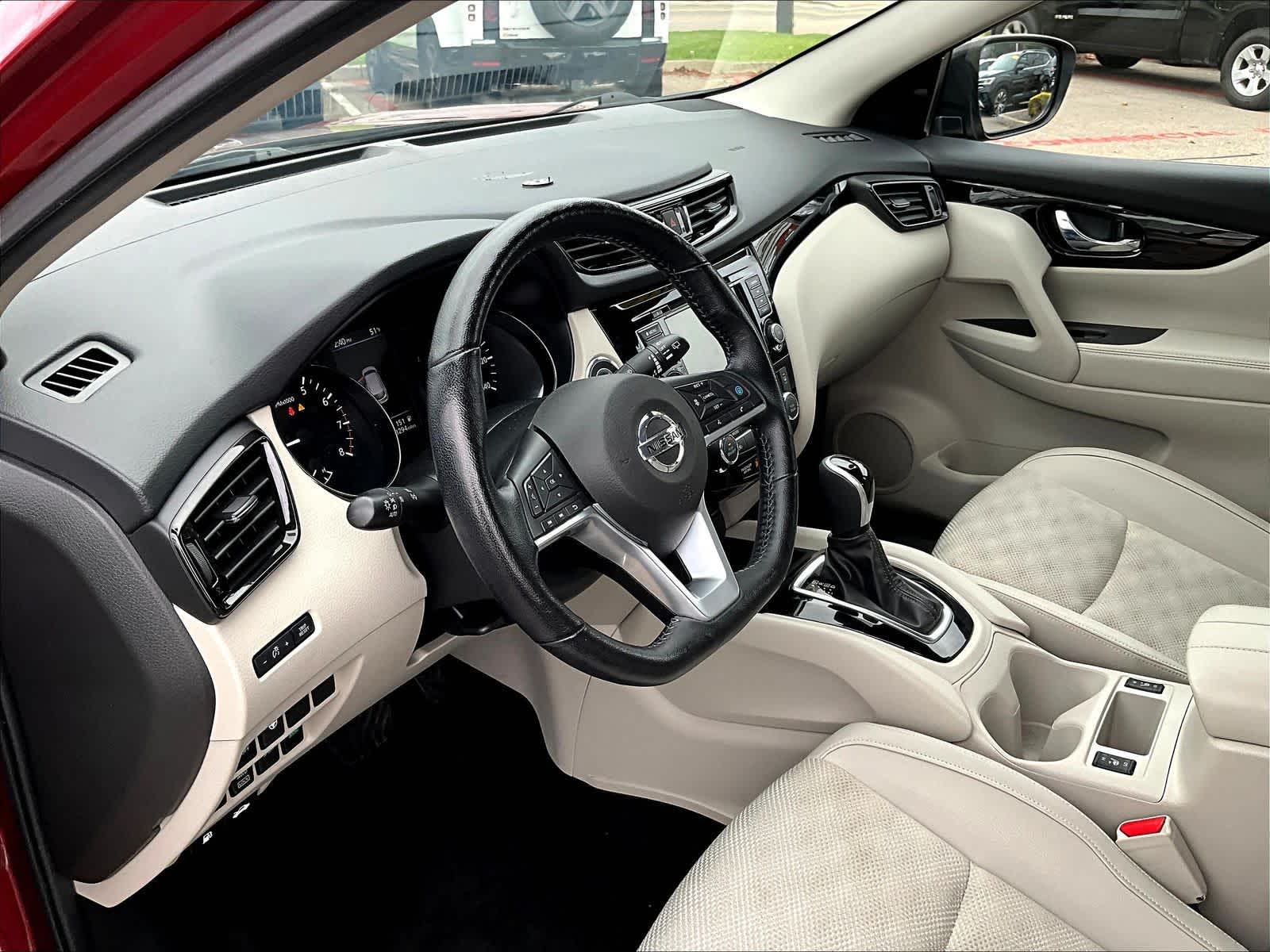 2022 Nissan Rogue Sport SV - Photo 8