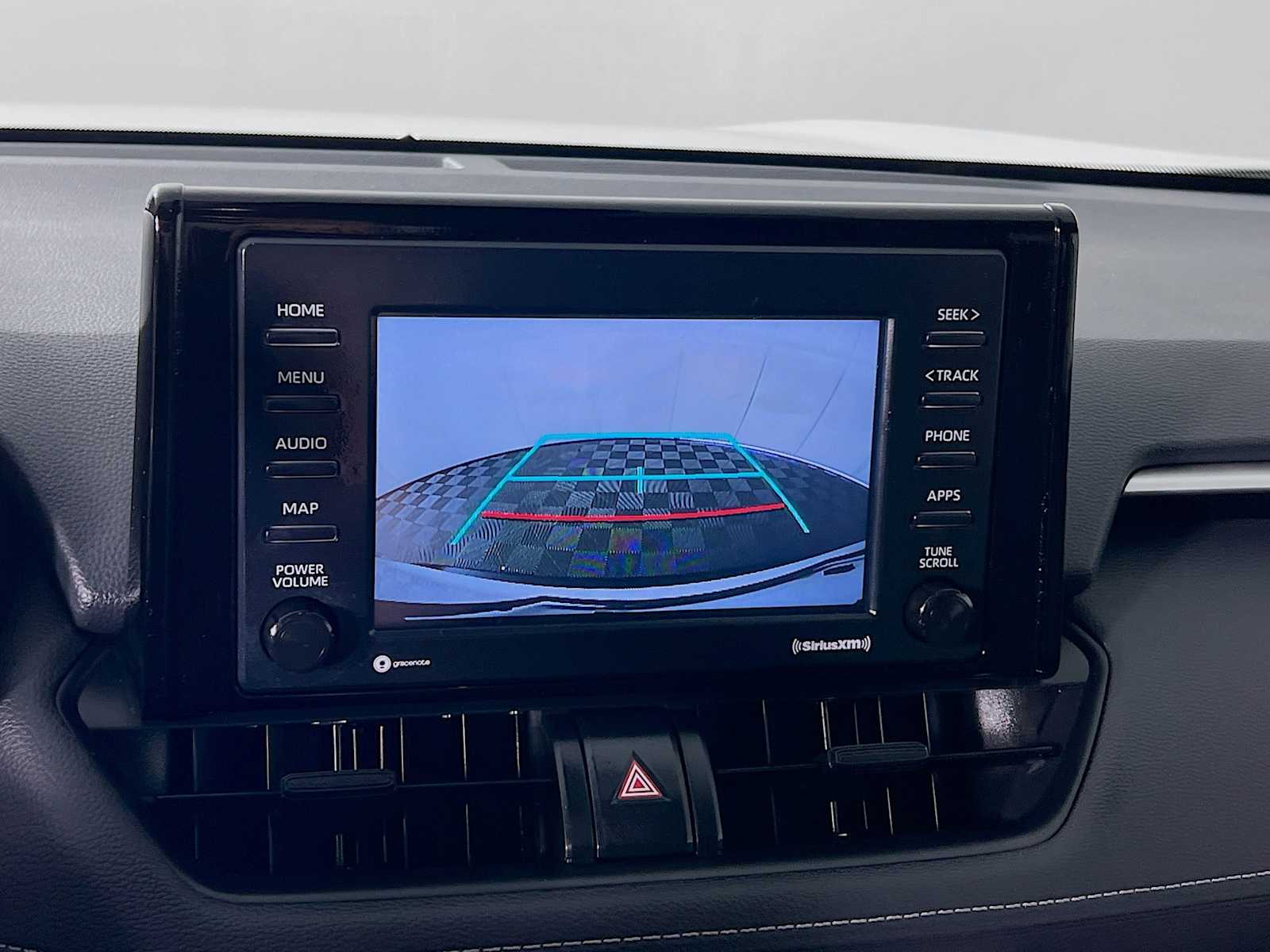 2022 Toyota RAV4 LE - Photo 13
